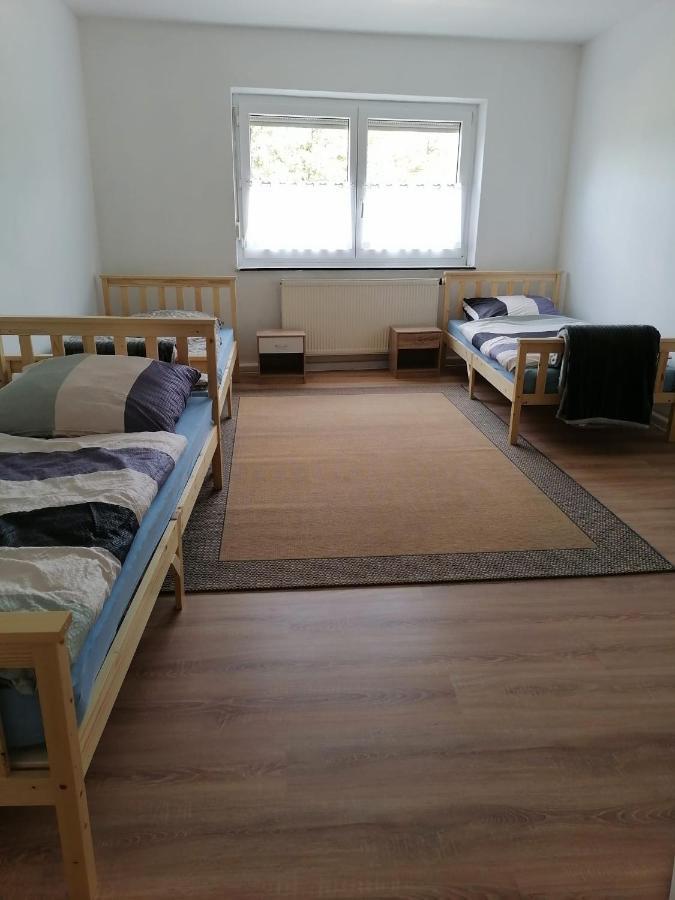 Naab-Burg Apartment Набург Екстериор снимка